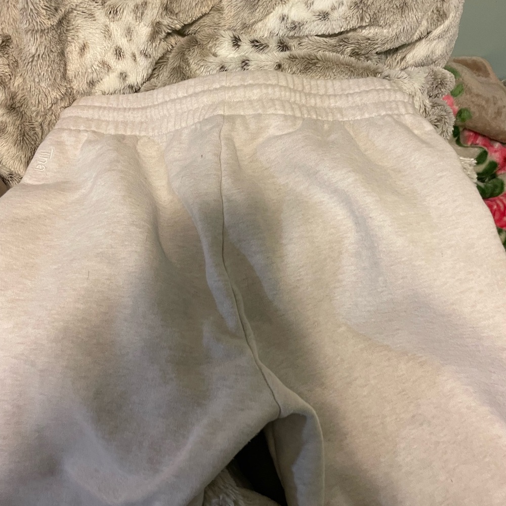 TNA Cream Track Pants - Picture 5 of 6